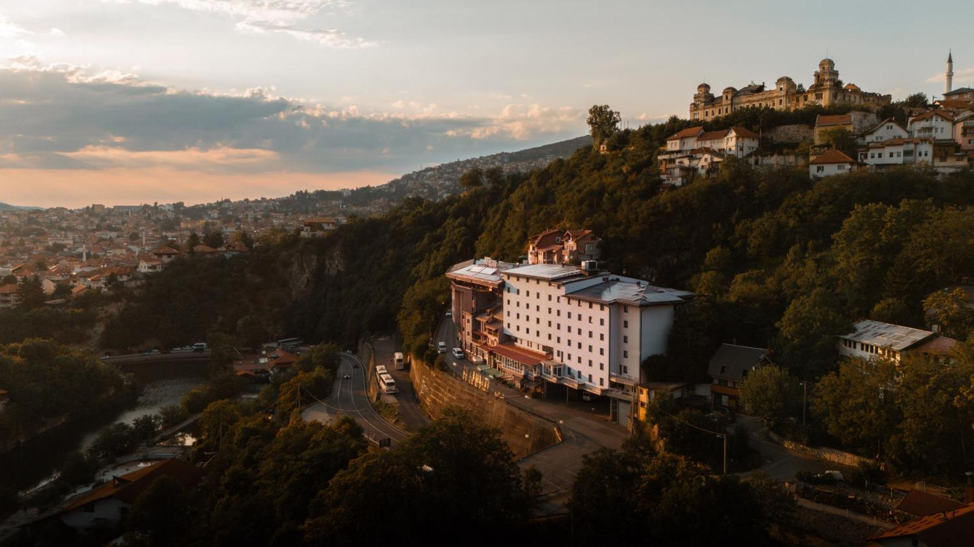 Hotel Saraj SJJ Exterior foto